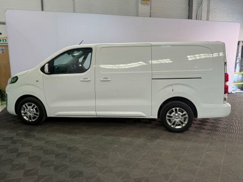 Vauxhall Vivaro 2021 21 1.5 White #2