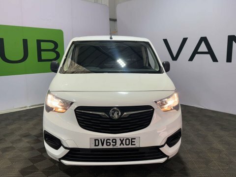 Vauxhall Combo 2019 69 1.5 White #5
