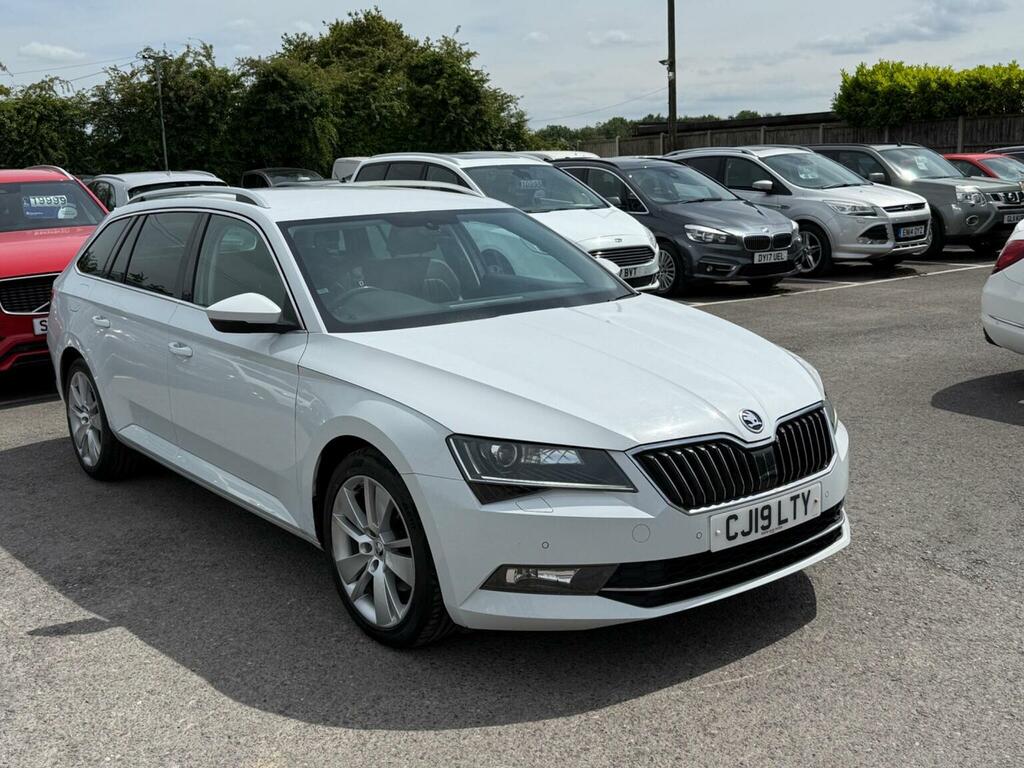 Skoda Superb Estate 2.0 Tdi Se L Executive Dsg Euro 6 Ss CJ19LTY White