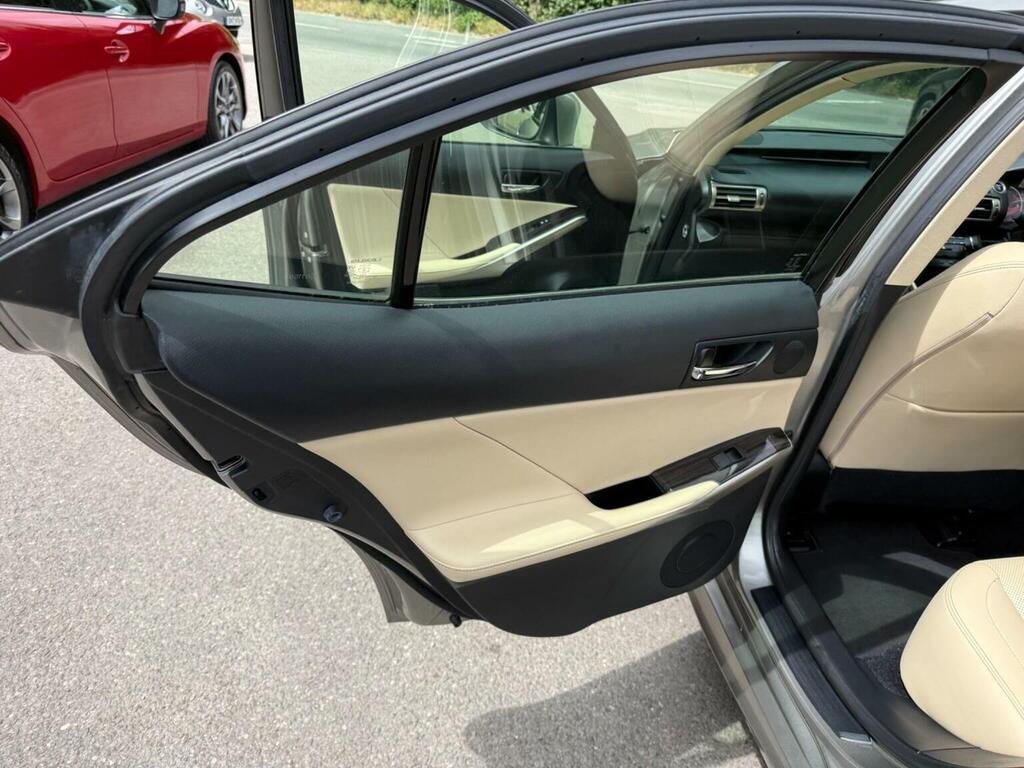 Lexus IS 300 2.5 F Sport E-cvt Euro 5 Ss Black #23