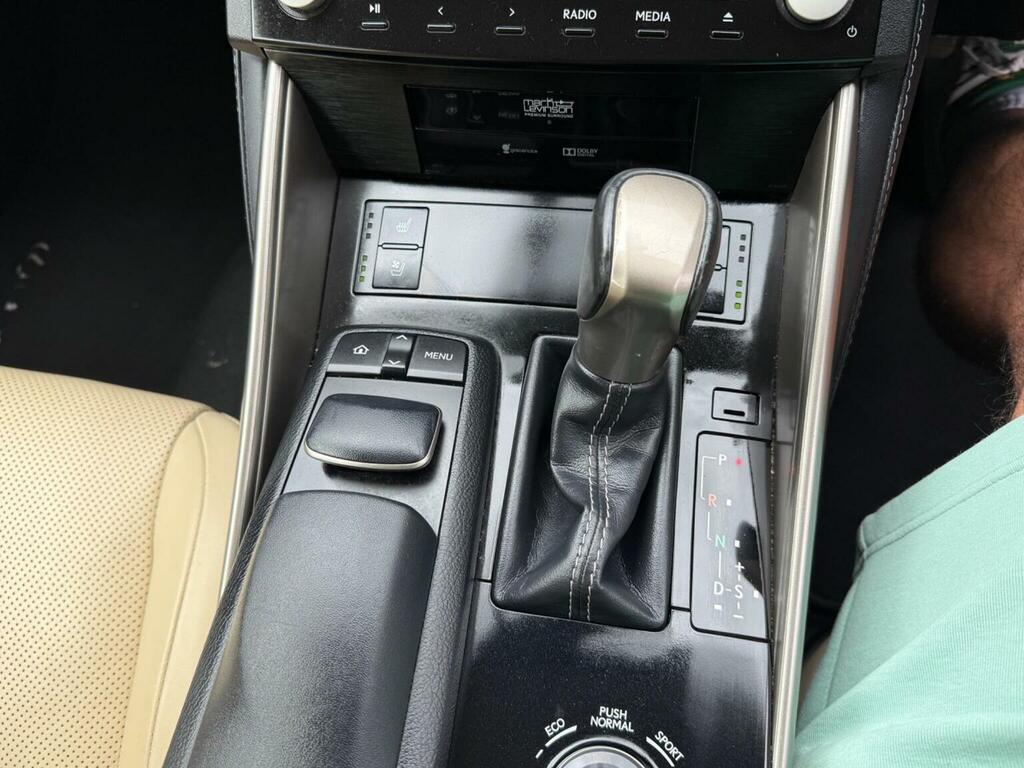 Lexus IS 300 2.5 F Sport E-cvt Euro 5 Ss Black #11