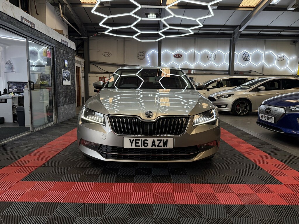 Skoda Superb 2.0 Tdi Se L Executive Beige #5