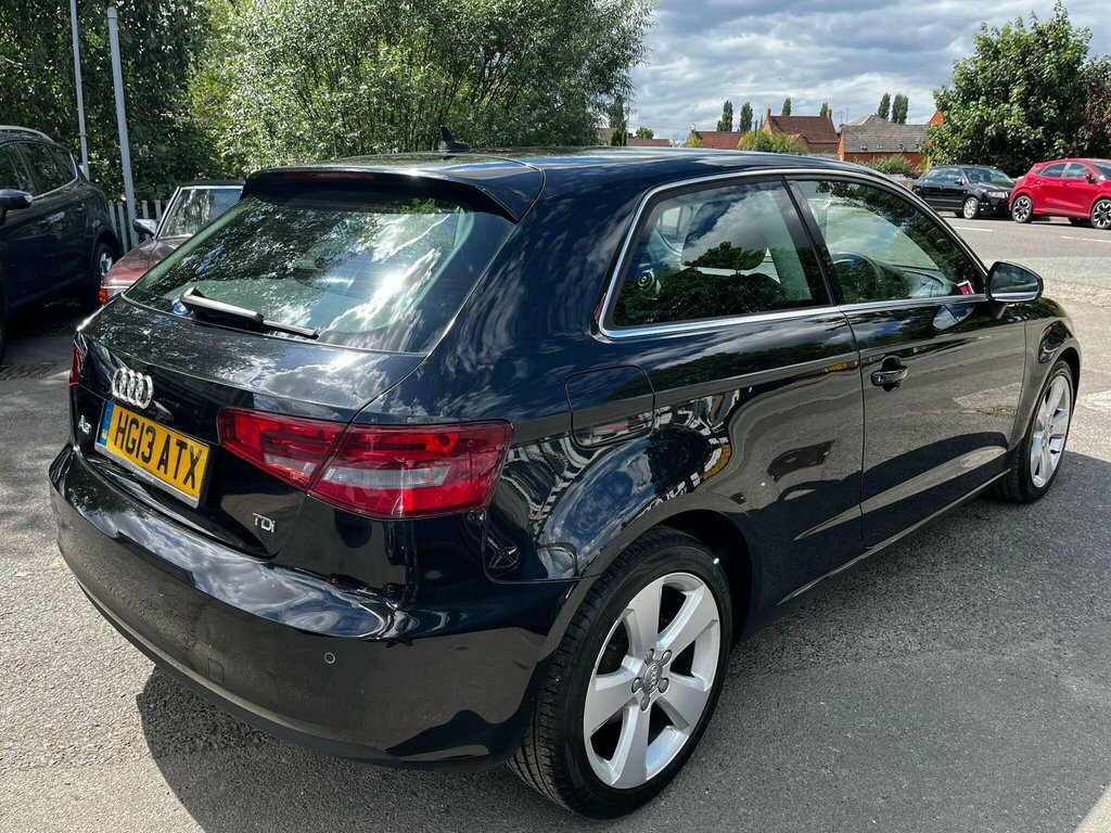 Audi A3 1.4 Tfsi Sport Sportback Euro 5 Ss Red #4