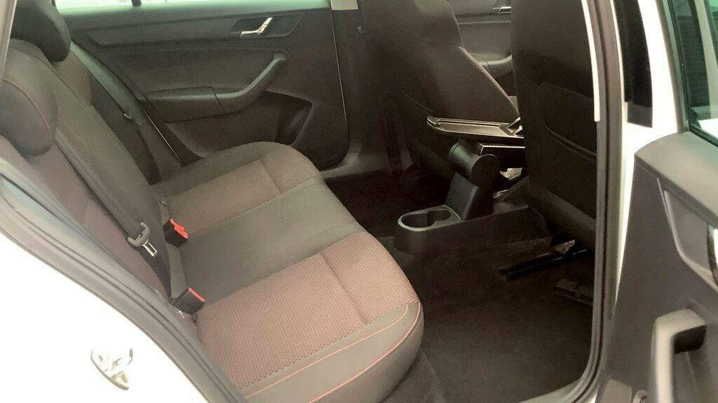 Skoda Rapid Spaceback 1.2 Tsi Se Sport Hatchback Euro Silver #10
