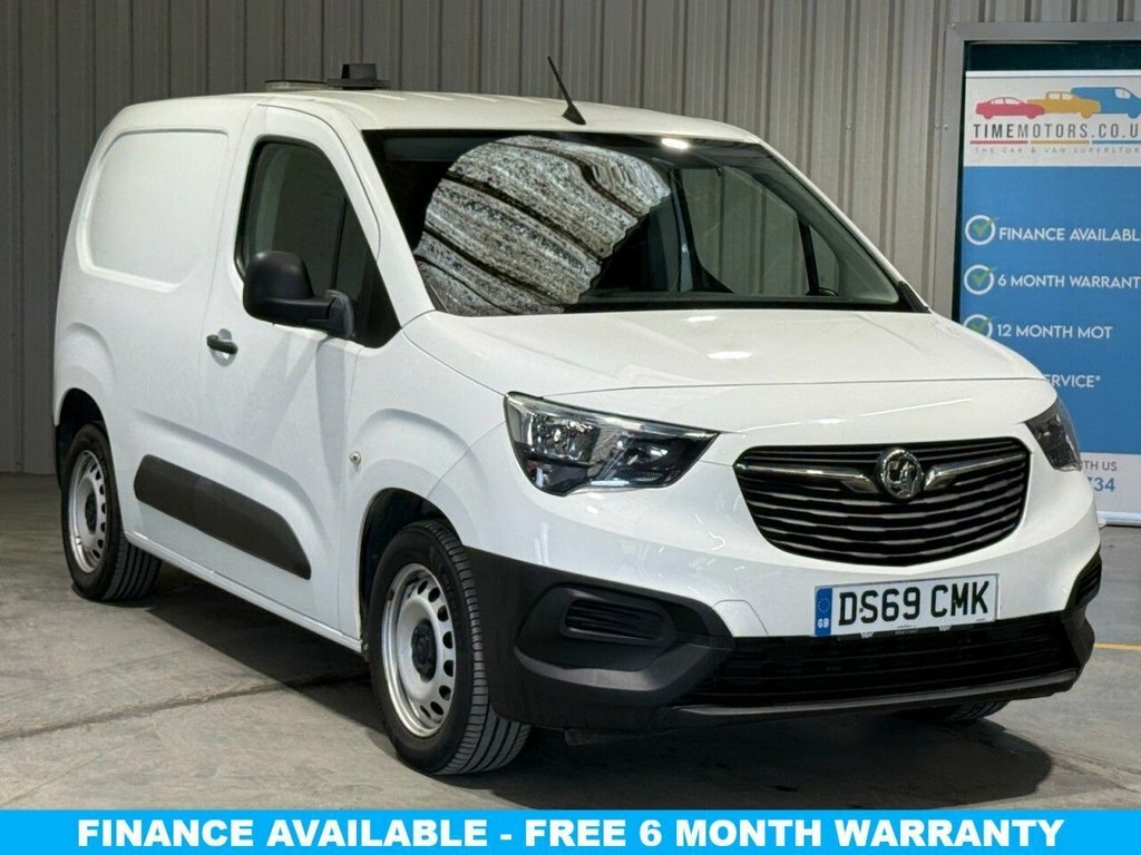Vauxhall Combo 1.6L Edition White