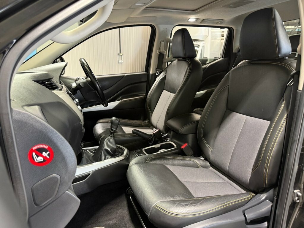 Nissan Navara 2.3L N-guard DL69HBC Black #5