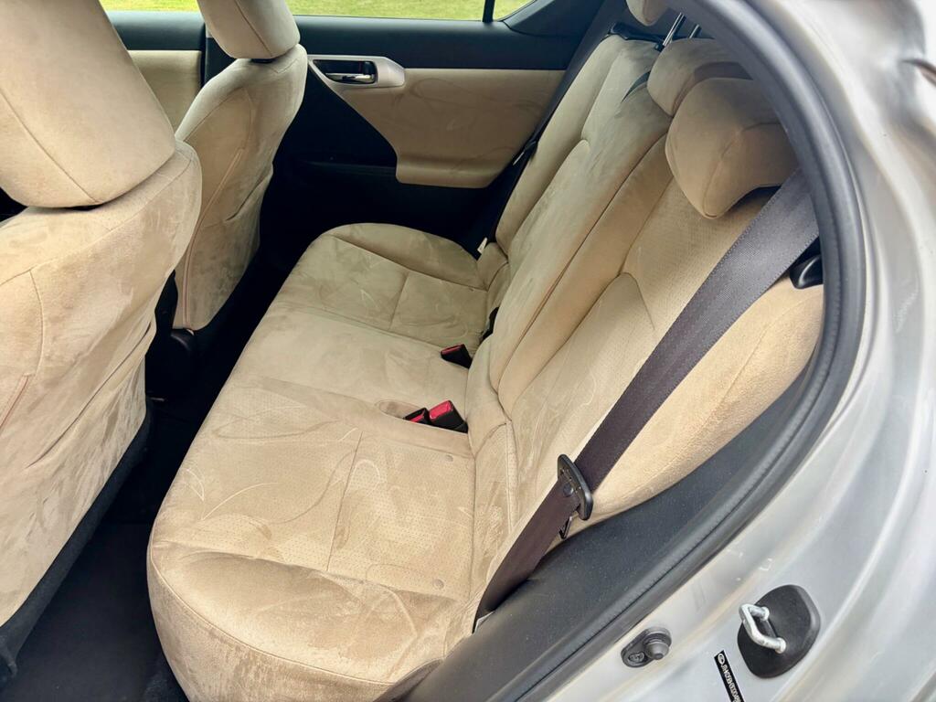 Lexus CT 1.8 200H Se-i Cwvehiclemarketing Grey #35