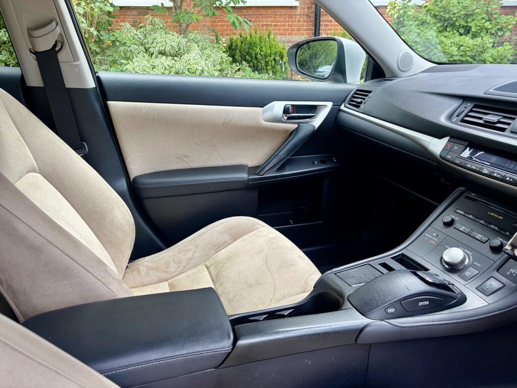 Lexus CT 1.8 200H Se-i Cwvehiclemarketing Grey #51