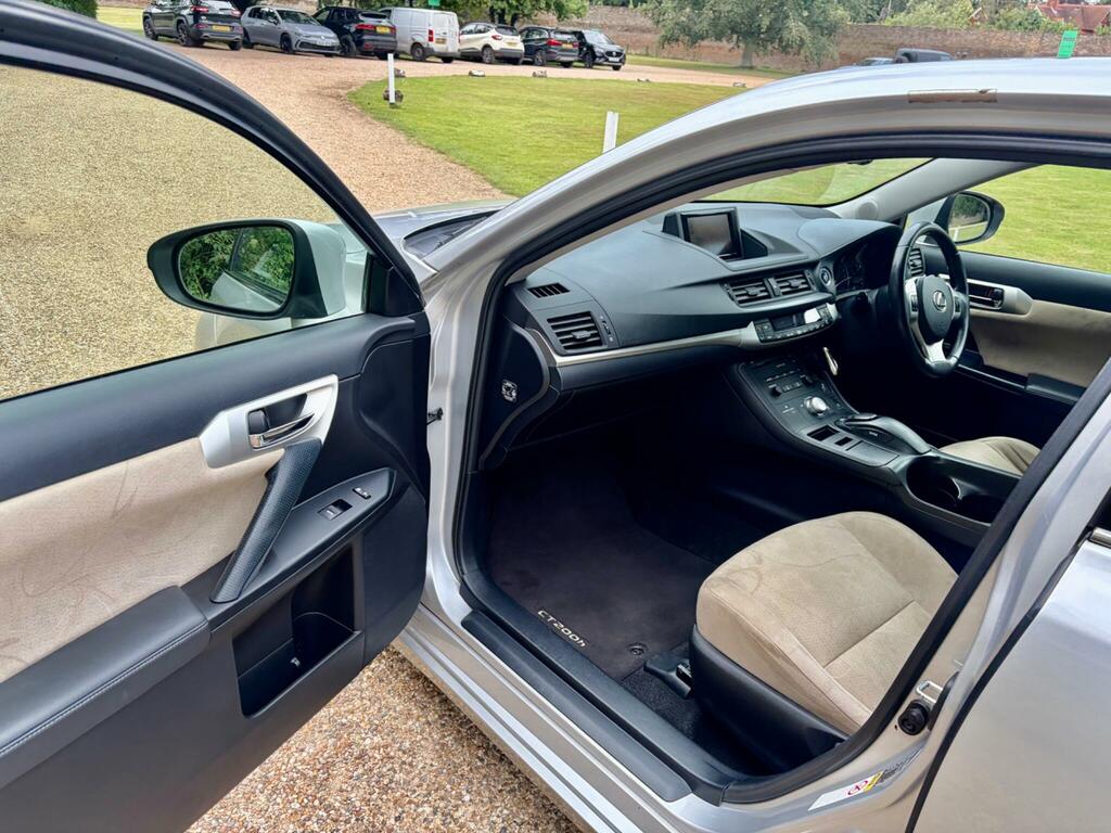Lexus CT 1.8 200H Se-i Cwvehiclemarketing Grey #33