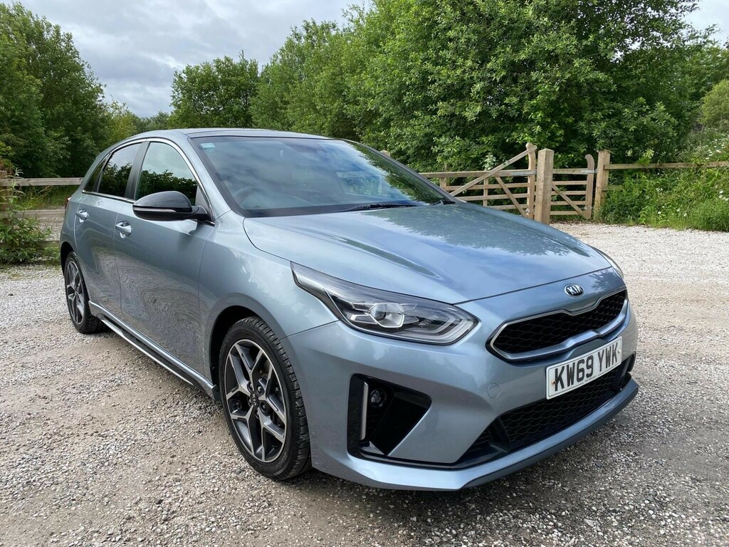 Kia Ceed Hatchback 1.4 T-gdi Gt-line Lunar Edition Dct Euro Silver