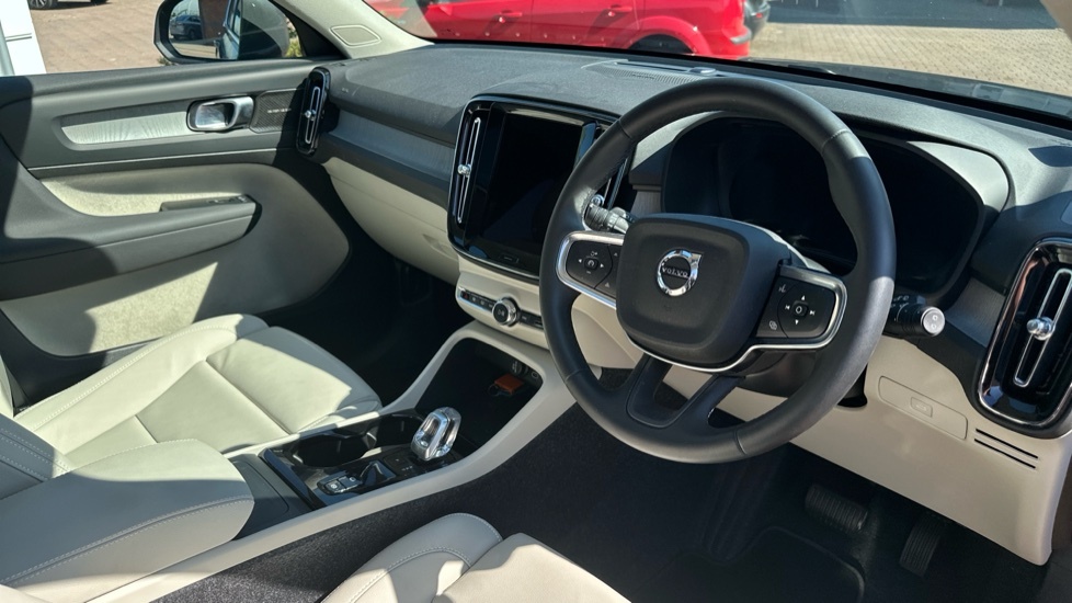 Volvo XC40 Ultra, B4 Mild Hybrid, Bright 7500 Savin BL26GPF #4