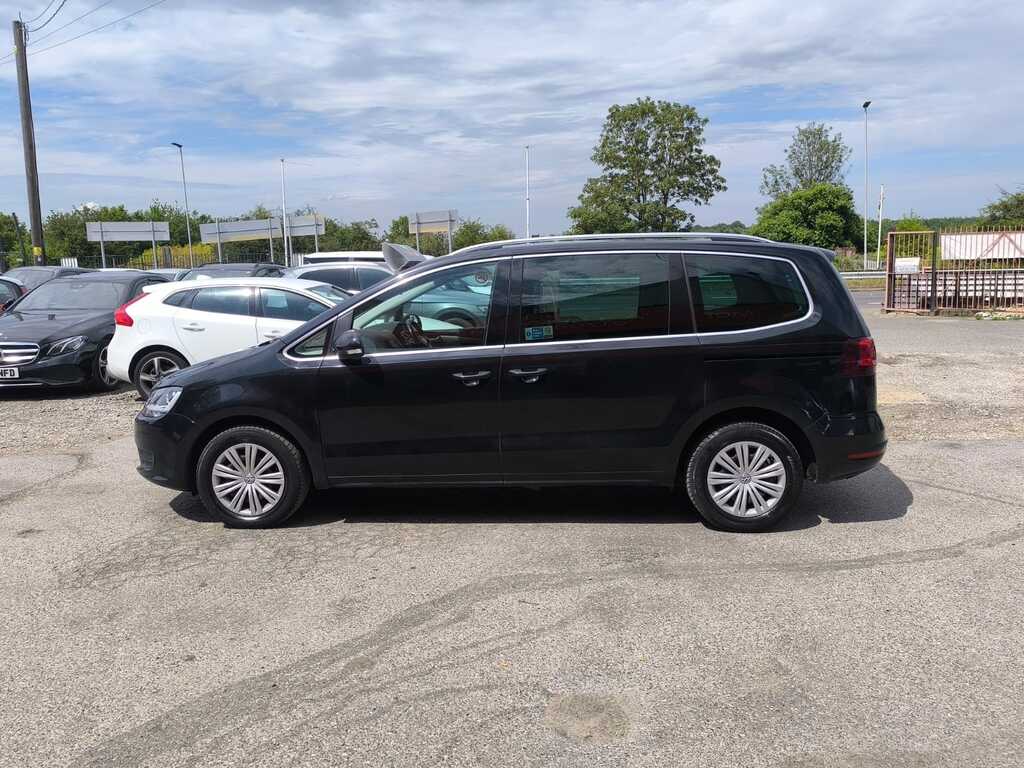 Volkswagen Sharan 2.0 201968 Tdi Se Nav Dsg 7 Sea Black #5