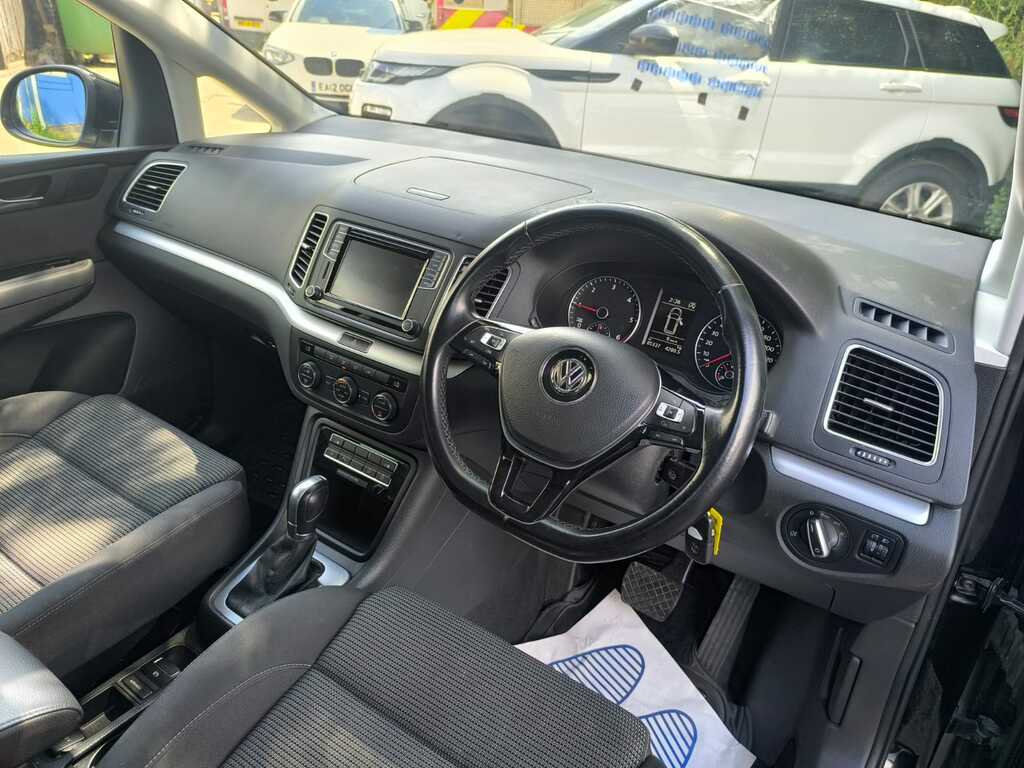 Volkswagen Sharan 2.0 Tdi Scr 150 White #9