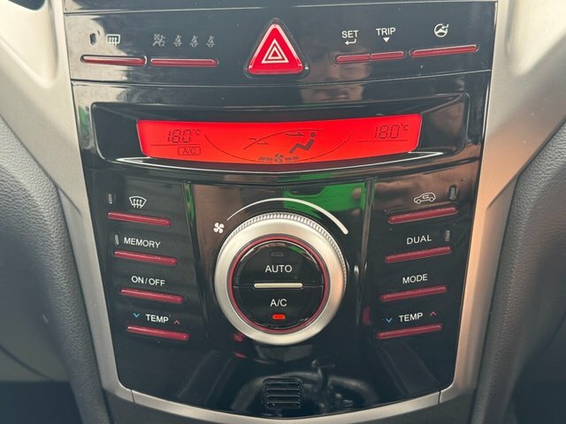 SsangYong Tivoli 1.6 Ex 126 Bhp Silver #17
