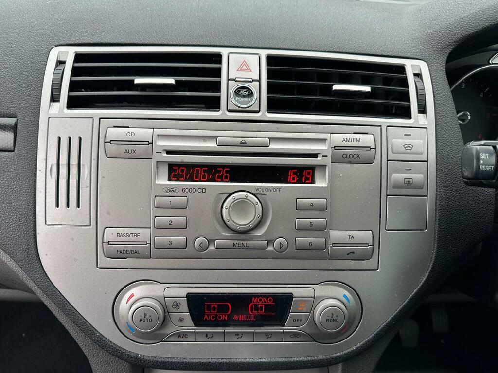 Ford Kuga 2.0 Tdci Zetec 2Wd Euro 5 Silver #18