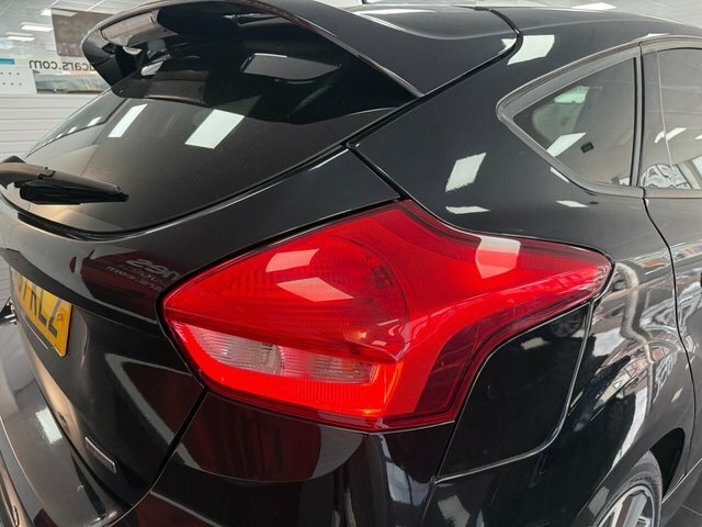 Ford Focus Fiesta St-line Black #5