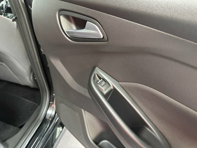 Ford Focus Fiesta St-line Black #4