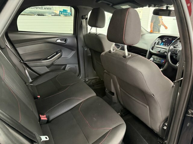 Ford Focus Fiesta St-line Black #2