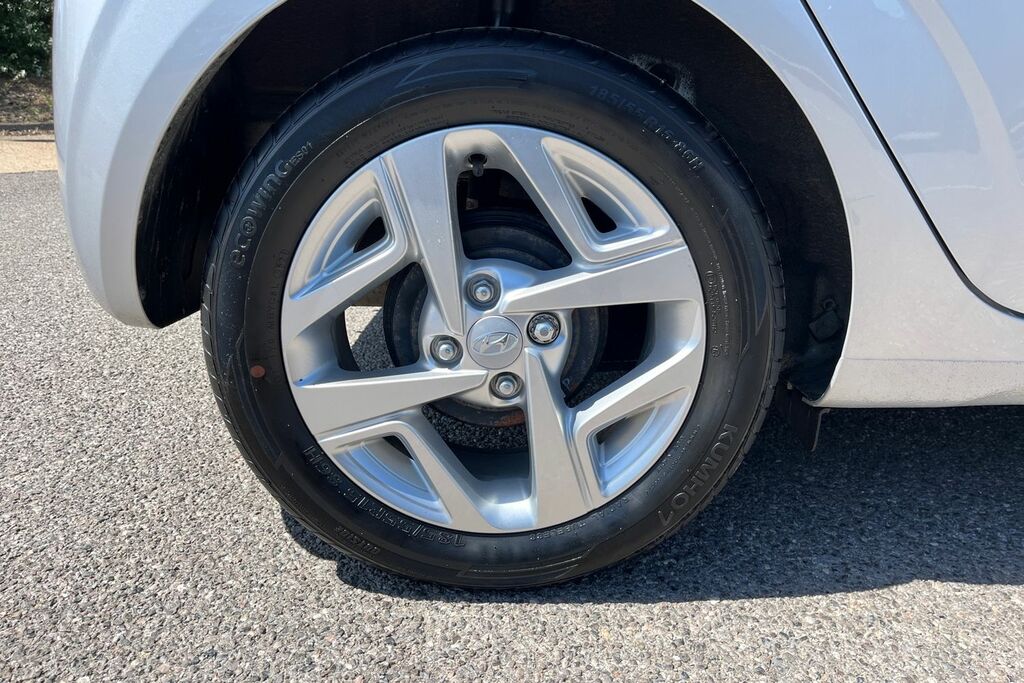 Hyundai I10 1.2 Se Connect Hatchback Euro 6 Silver #5