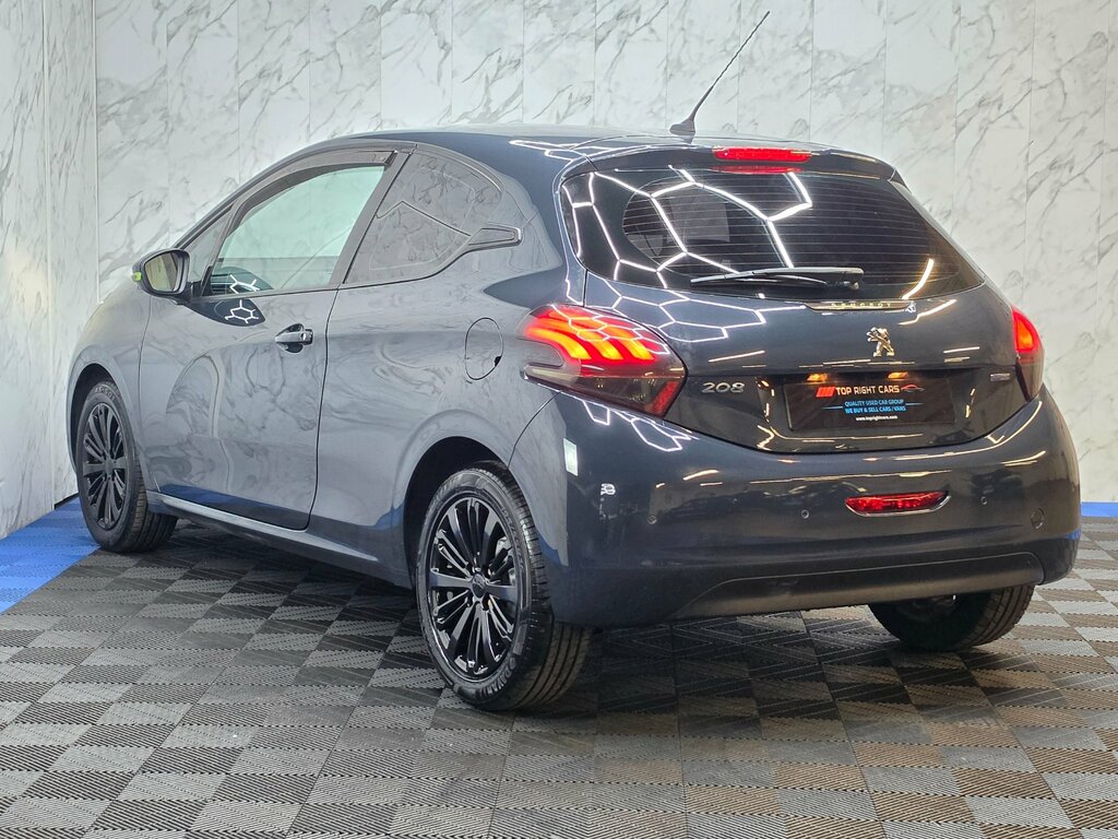 Peugeot 208 1.2 Puretech Active Hatchback Eu Grey #4