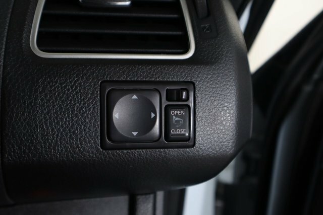 Nissan Serena 2.0 Saloon  #35