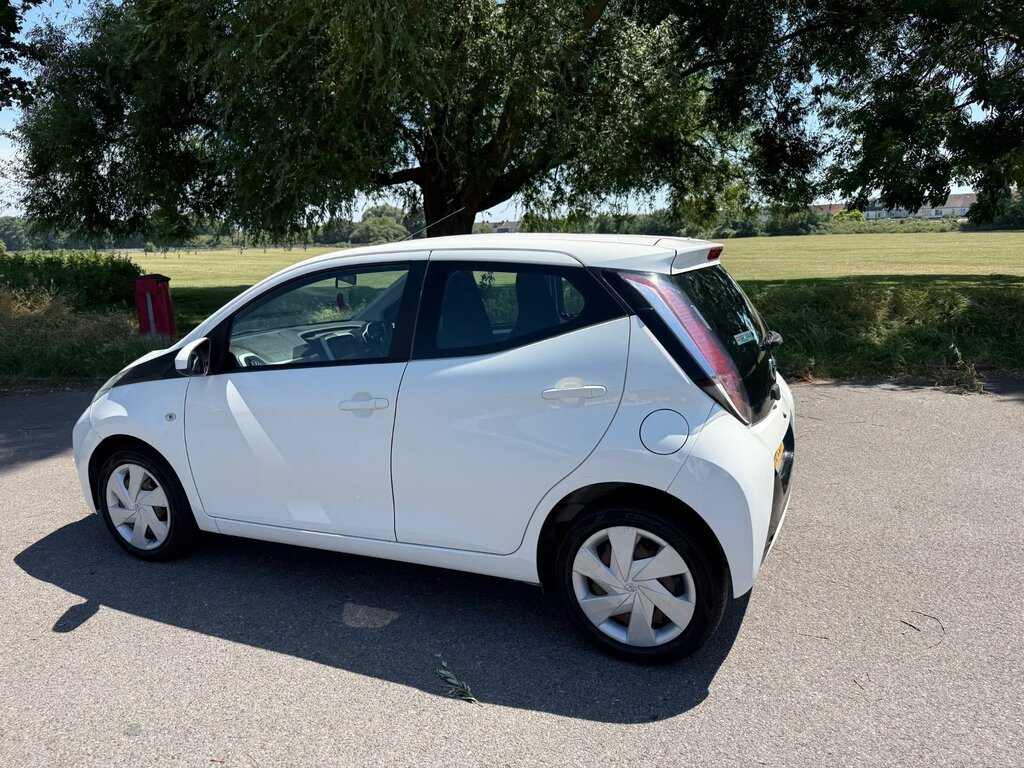 Toyota Aygo Vvt-i X-cite Blue #8