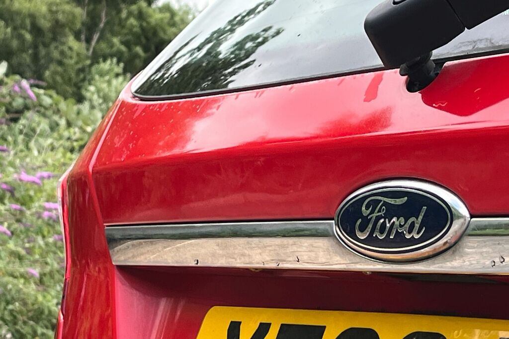 Ford Fiesta 1.4 Titanium Hatchback 130 Gkm Red #40