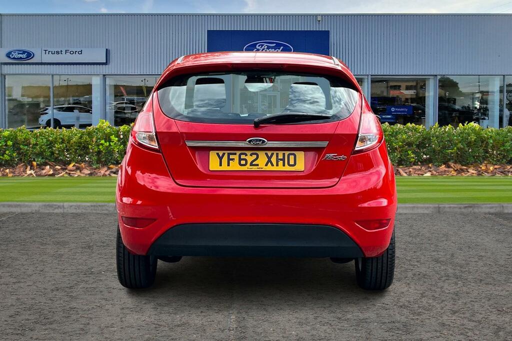 Ford Fiesta 1.4 Titanium Hatchback 130 Gkm Red #7
