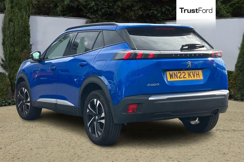 Peugeot 2008 1.2 Puretech Allure Premium Blue #2
