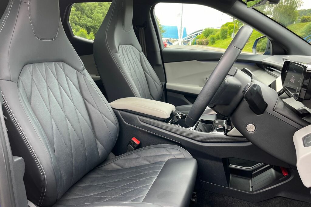 Ford Capri 250Kw Premium 79Kwh Awd Driver Assist Red #17