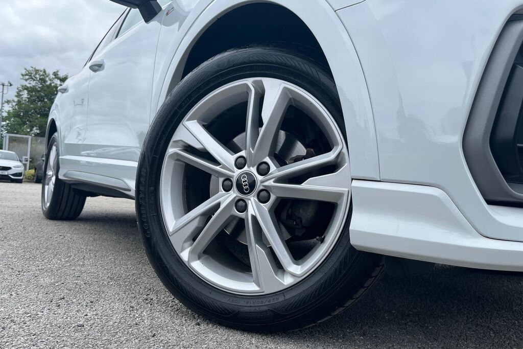Audi Q3 40 Tfsi Quattro Black Edition S Tronic Cs Black #8