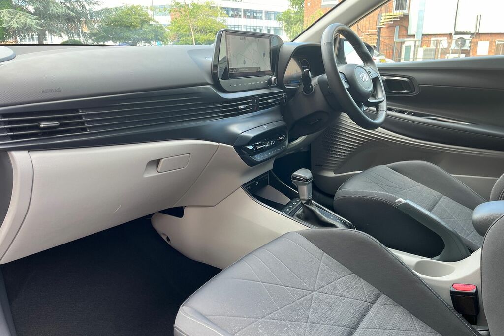 Hyundai Bayon 1.0 T-gdi 100Ps Ultimate 48 Volt Mhev Dct Grey #18