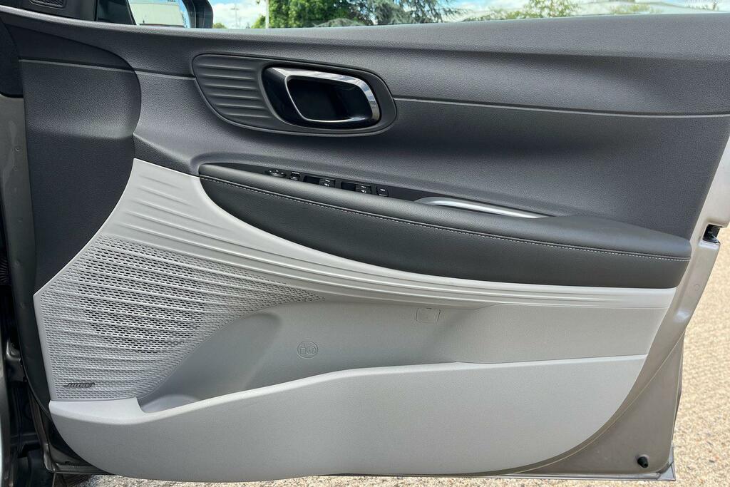 Hyundai Bayon 1.0 T-gdi 100Ps Ultimate 48 Volt Mhev Dct Grey #29