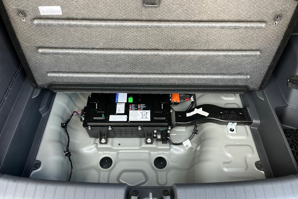 Hyundai Bayon 1.0 T-gdi 100Ps Ultimate 48 Volt Mhev Dct Grey #24