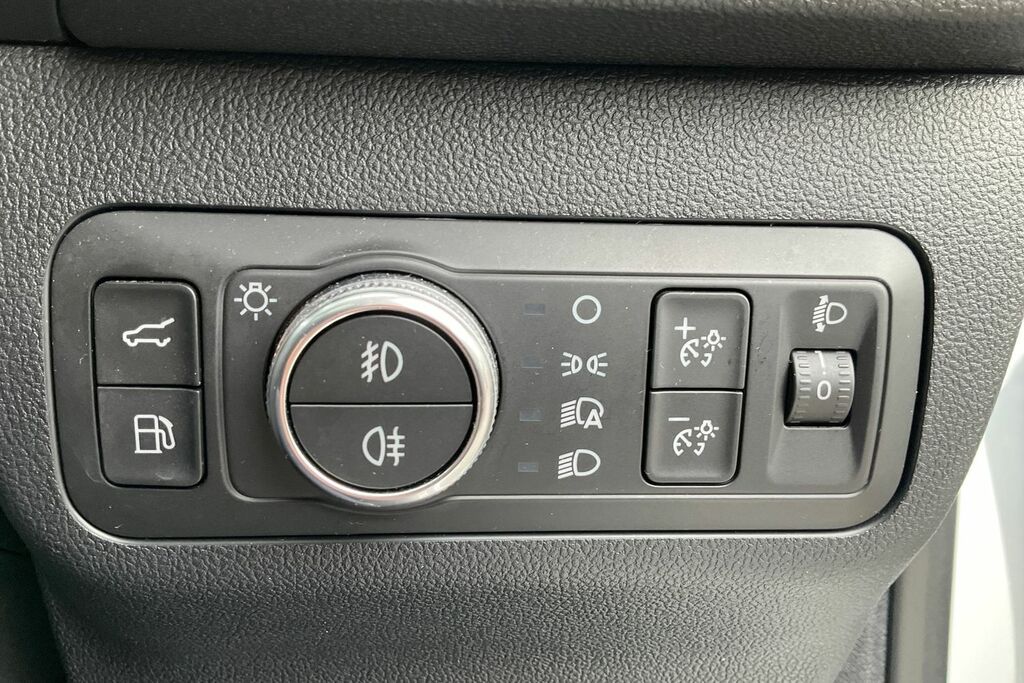 Ford Kuga 2.5 Fhev St-line X Edition Cvt White #32