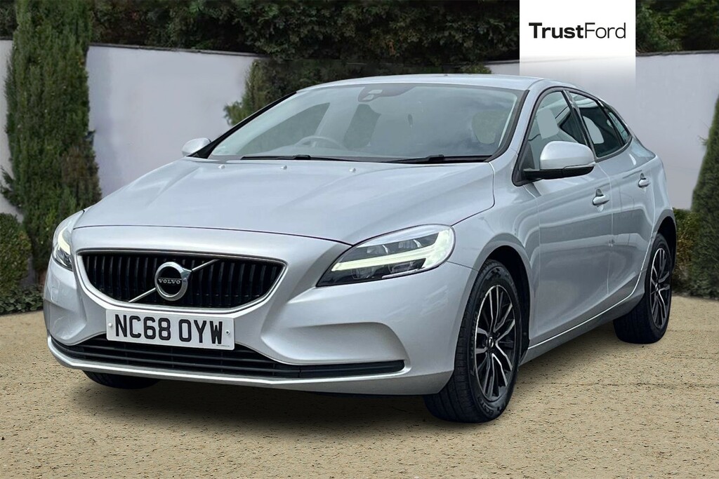 Volvo V40 T2 122 Momentum - Motd To June 2027 2 Keys Silver #5