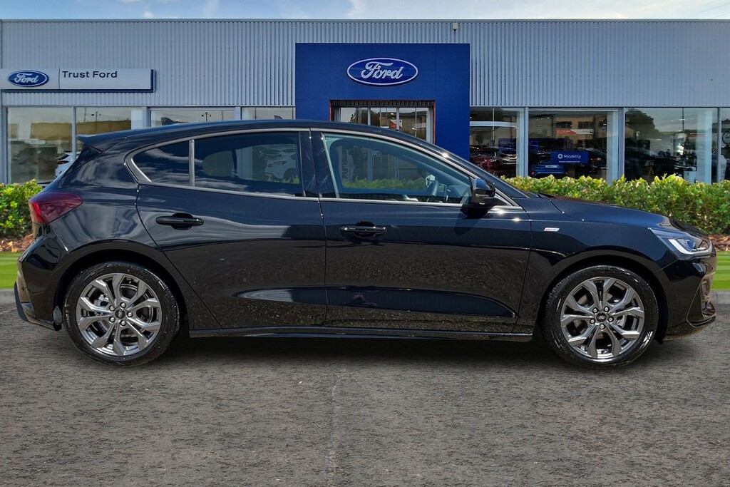 Ford Focus 1.0T Ecoboost Mhev St-line Hatchback Hy Black #3