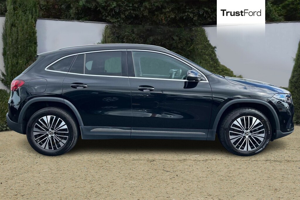 Mercedes-Benz EQA Eqa 250 140Kw Sport Executive 70.5Kwh Black #3