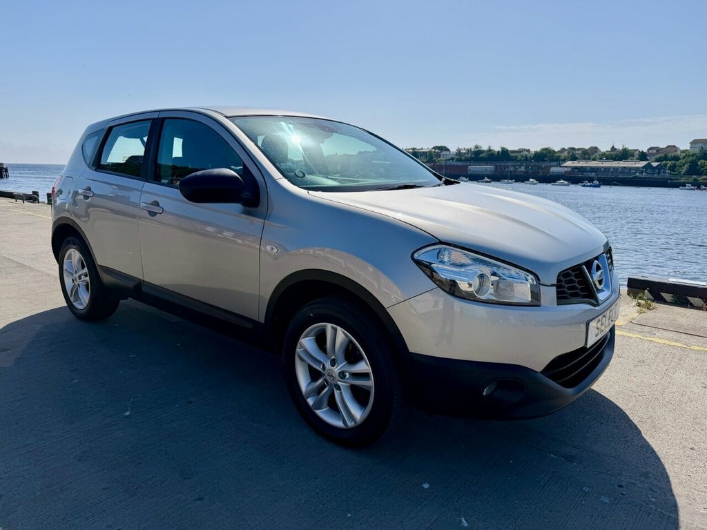 Nissan Qashqai 1.6 Acenta Red #32