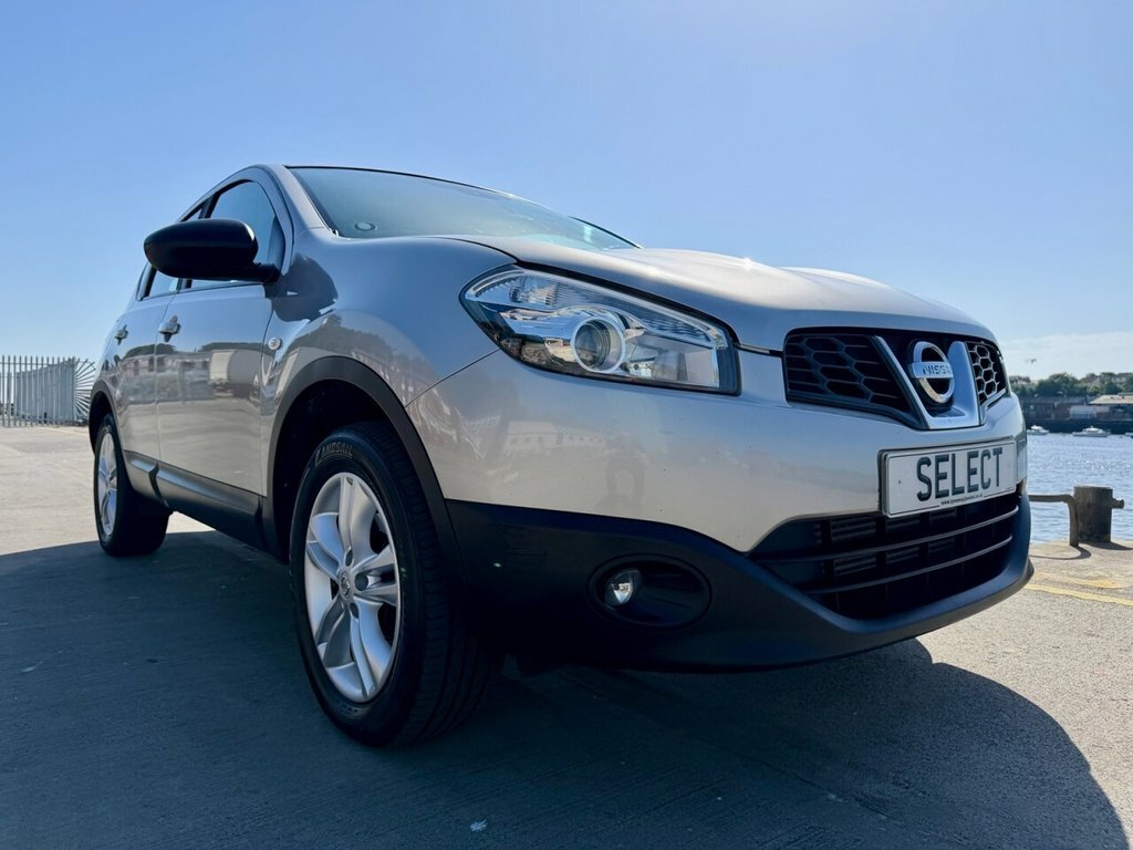 Nissan Qashqai 1.6 Acenta Red #30