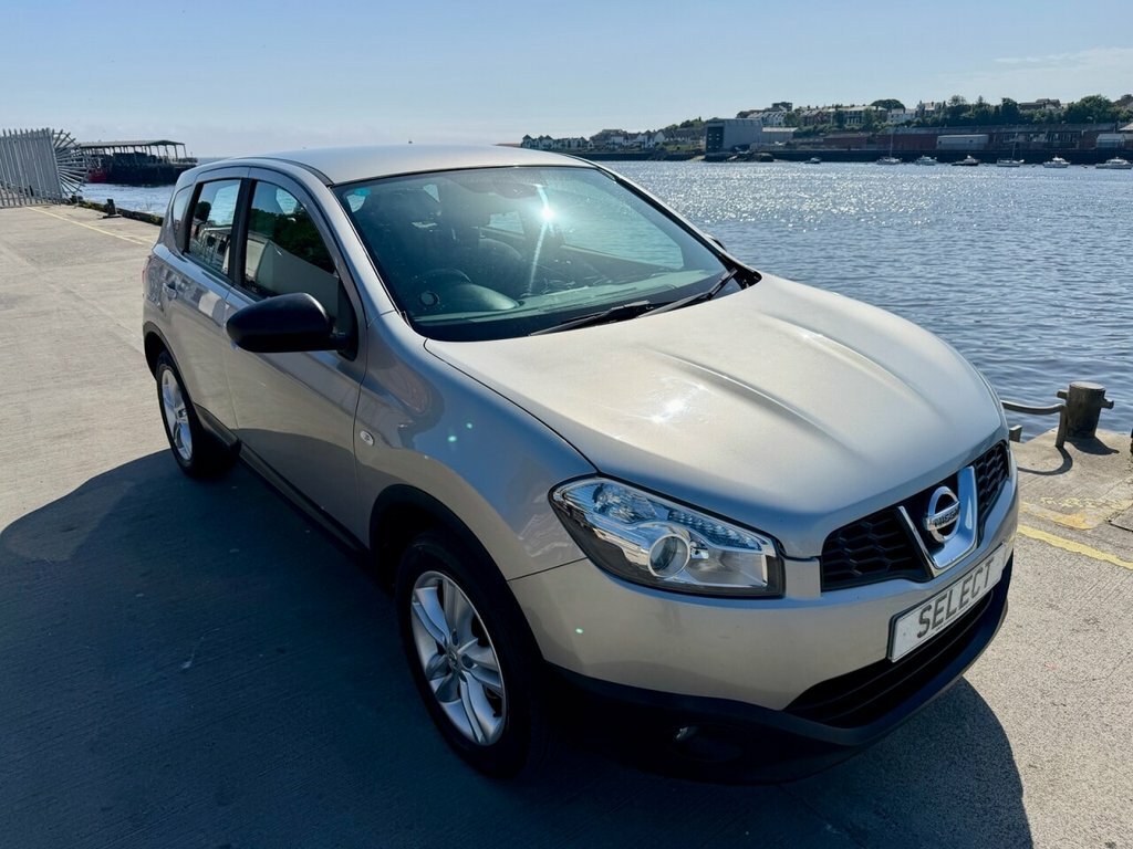 Nissan Qashqai 1.6 Acenta Red #29