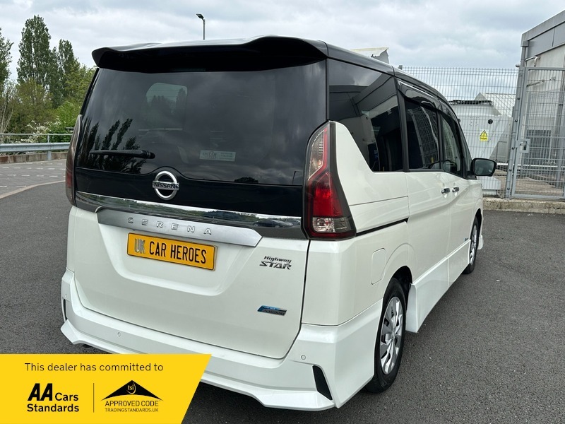 Nissan Serena Vip 8 Seater Gold #10