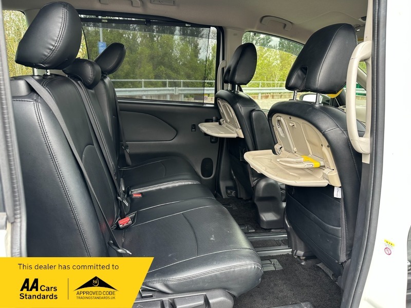 Nissan Serena Vip 8 Seater Gold #11