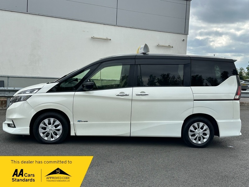 Nissan Serena Vip 8 Seater Gold #14