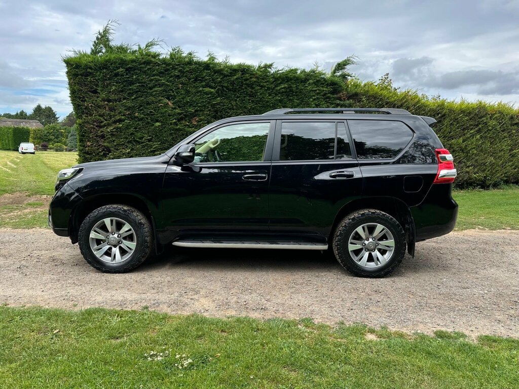 Toyota Land Cruiser 3.0 D-4d Invincible 4Wd Euro 5 7 Seats Black #4