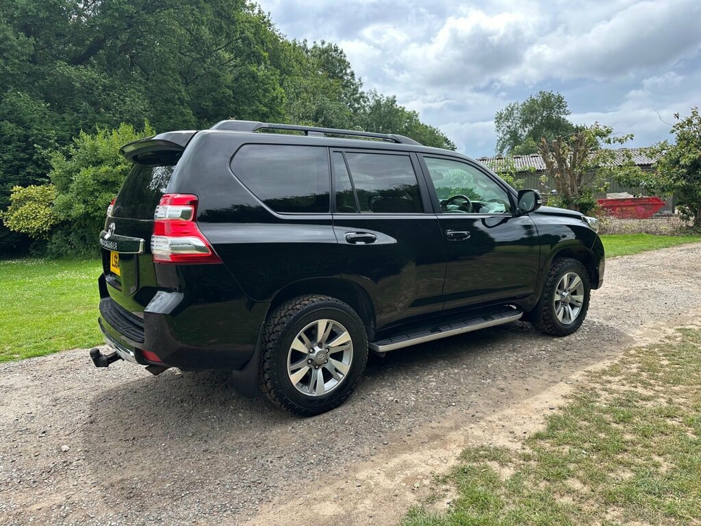 Toyota Land Cruiser 3.0 D-4d Invincible 4Wd Euro 5 7 Seats Black #2
