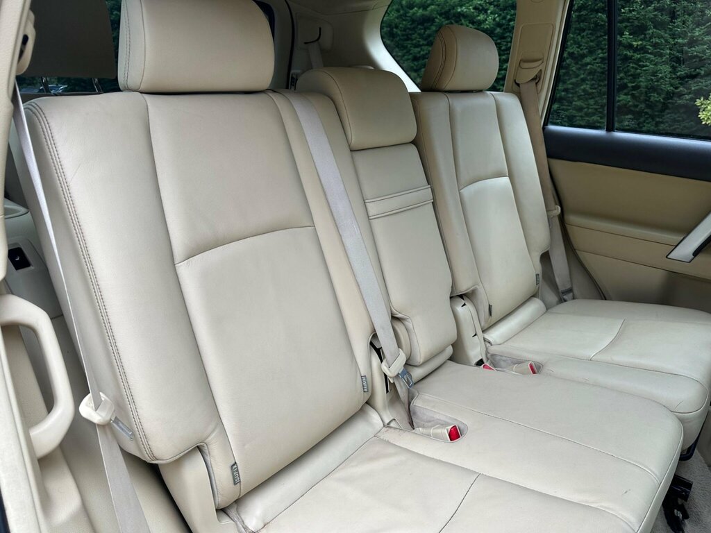 Toyota Land Cruiser D-4d Icon White #43