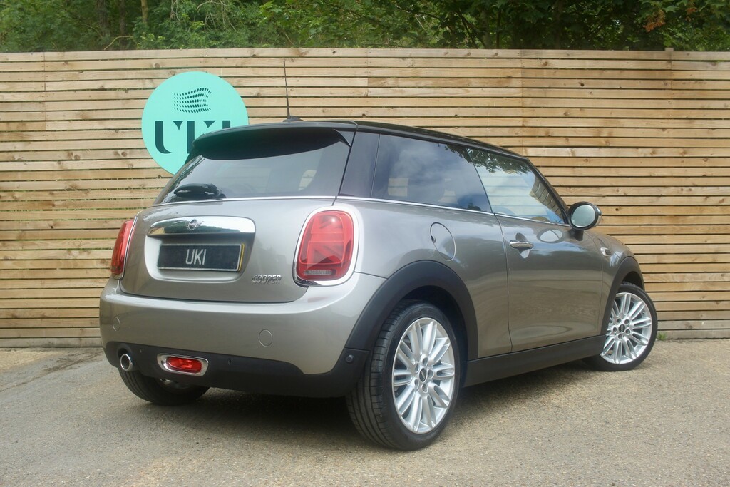 Mini Hatch 1.5 3-Door Hatch Cooper Exclusive HL19VGC Silver #2