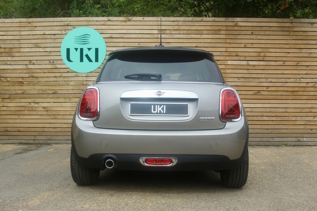 Mini Hatch 1.5 3-Door Hatch Cooper Exclusive HL19VGC Silver #6