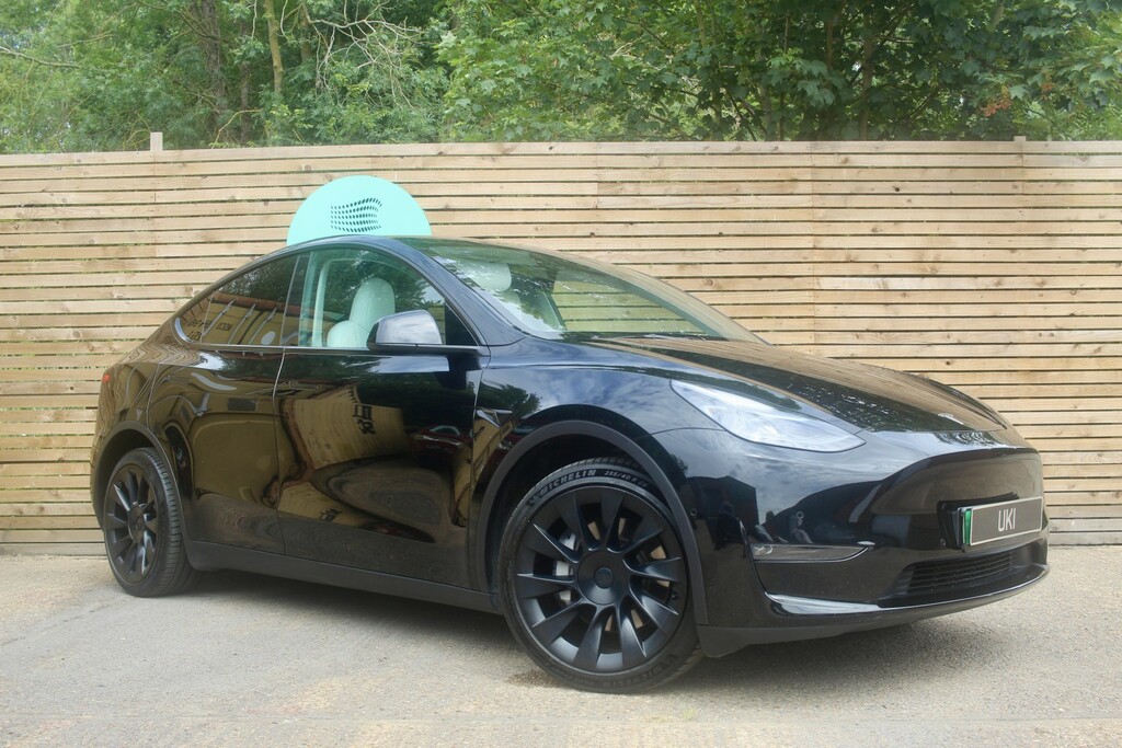 Tesla Model Y Suv Black #5